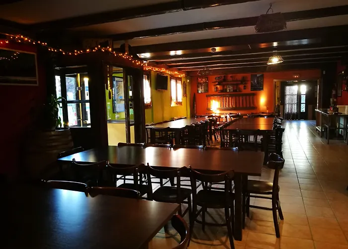 Les Daines Hostel Espot