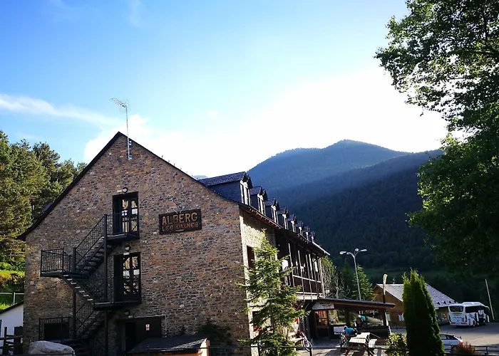 Les Daines Hostel Espot