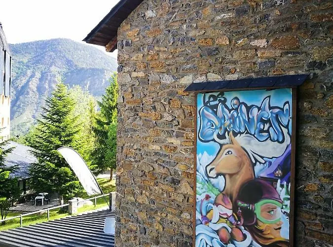 Les Daines Hostel