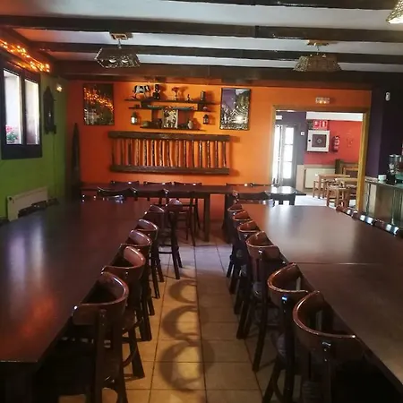 Les Daines Hostal