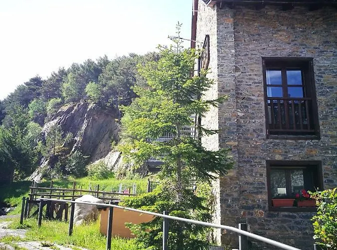 Les Daines Hostel Espot